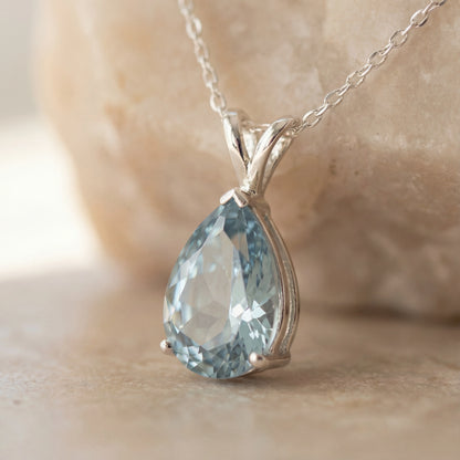Health Peak™ VitalBreath Aquamarine Pendant Crystal – Respiratory Renewal